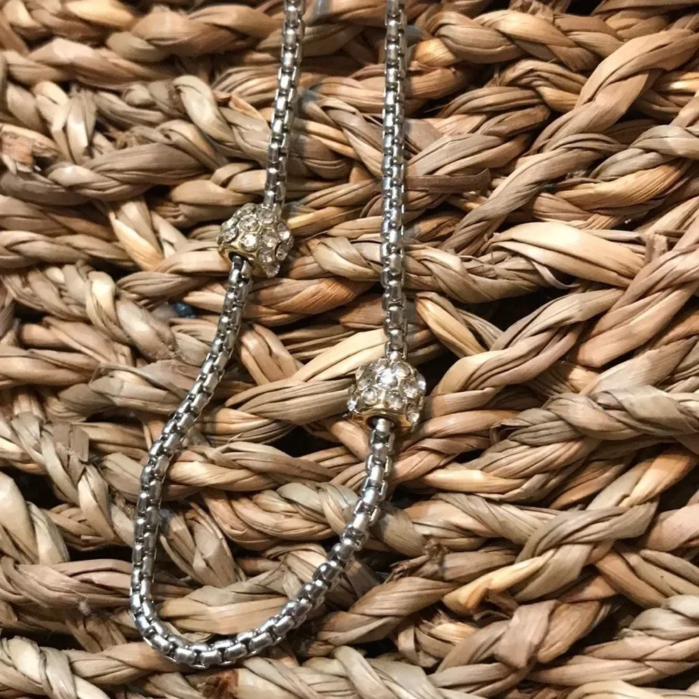 Silver Chain with Rhinestone Design - Picture 3 of 5